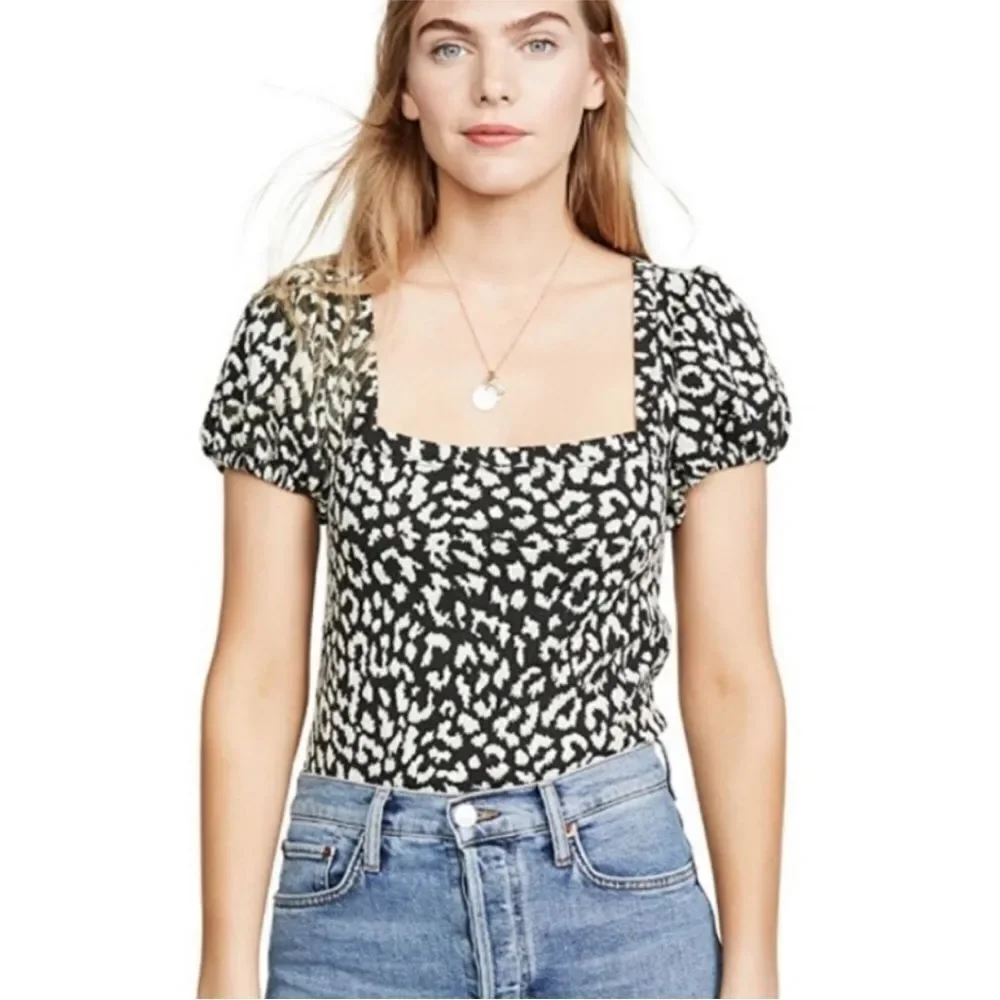 FREE PEOPLE | No Type Tee Black & White Animal Leopard Print Top Women’s Size S